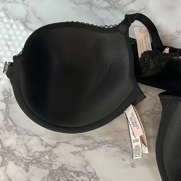 Victoria’s Secret Black Lace Bra
